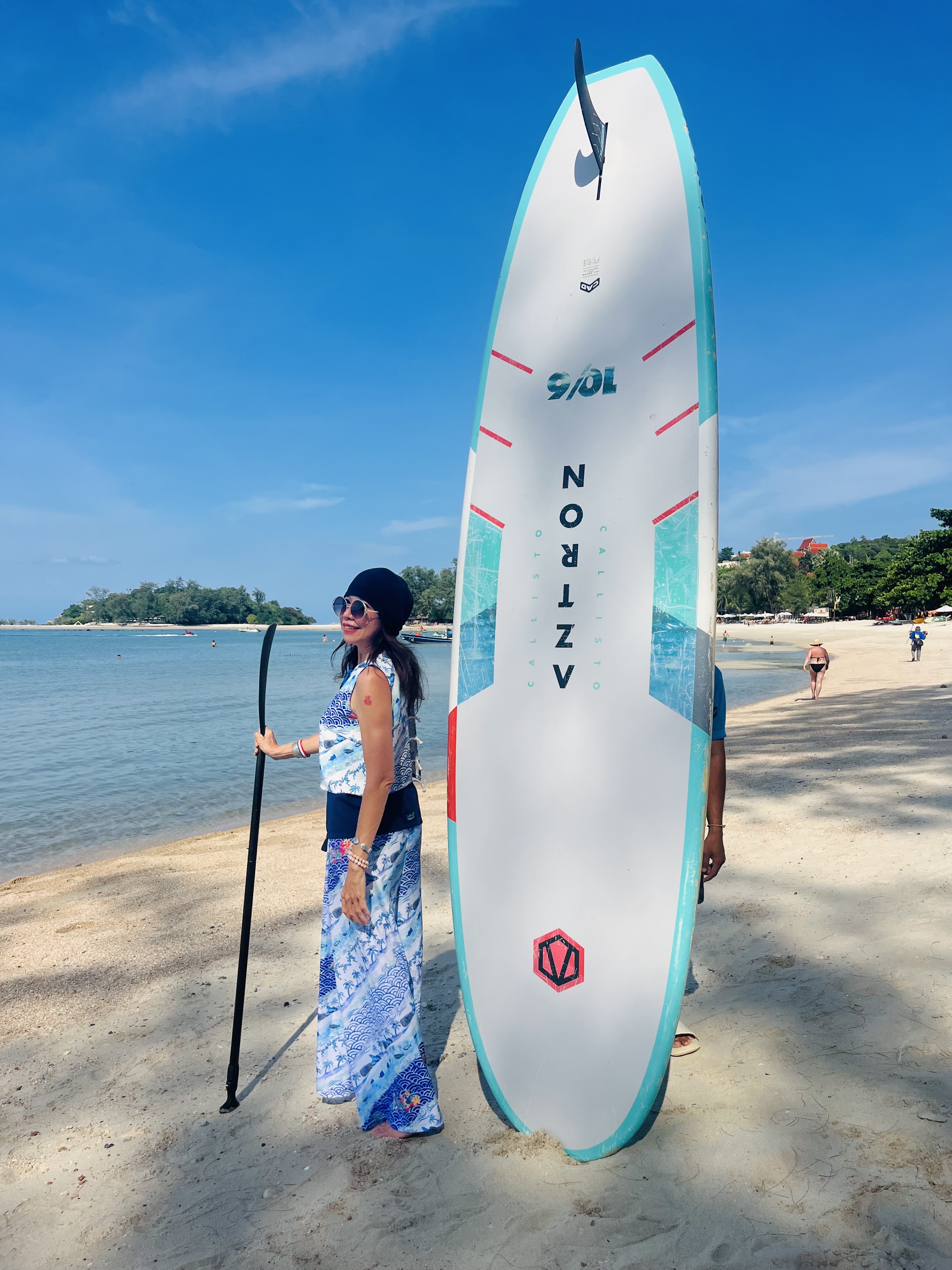 Alquiler de kayaks y tablas de paddle surf en la playa de Choeng Mon